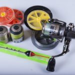 Spinning reel with spool