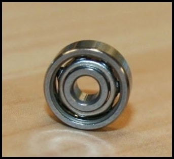 Ball bearing spool