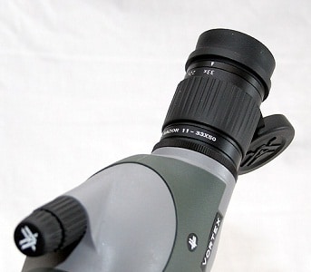 variable magnification spotting scope