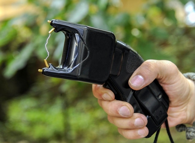 8 Best Stun Guns Reviewed Contact Taser Guns Outdoor Empire