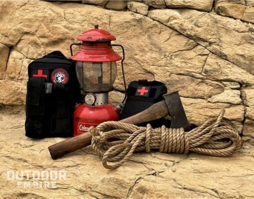 medical kit with ax rope and lamp