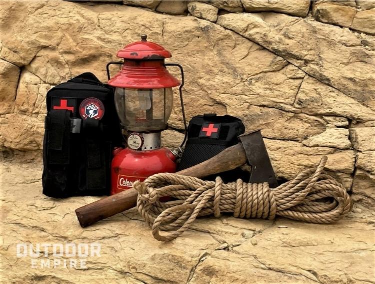 medical kit with ax, rope and lamp