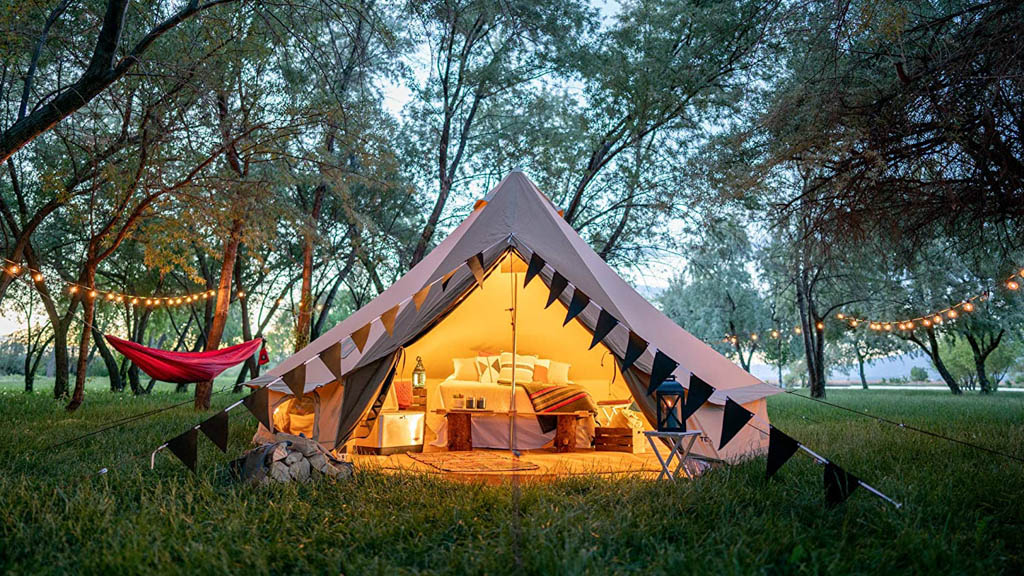 Canvas bell tent glamping
